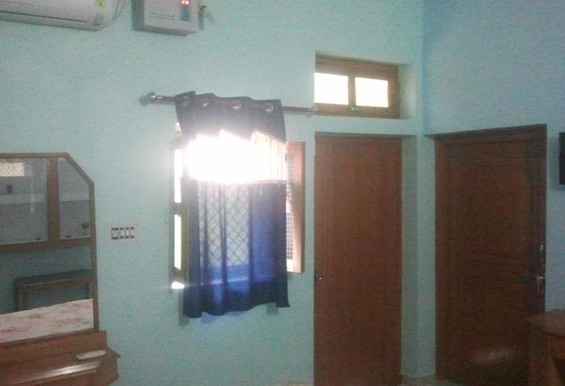 Bed and Breakfast Prem Home Stay 19