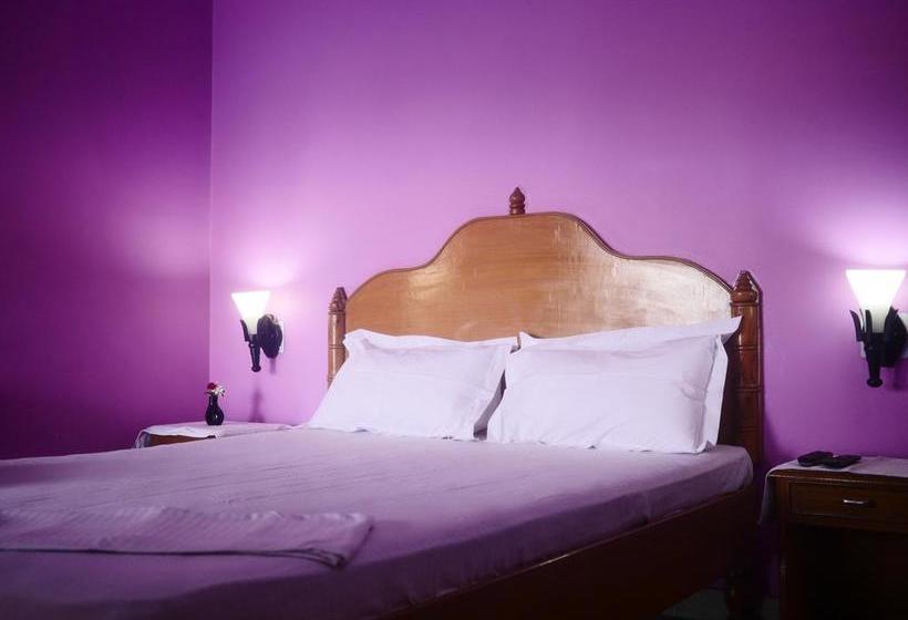 Bed and Breakfast Prem Home Stay 8