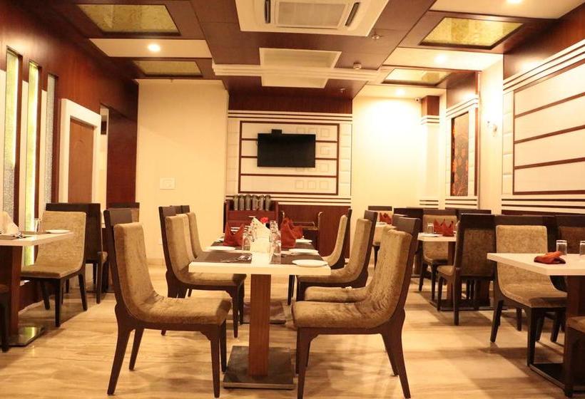 Hotel The Land Mark 16