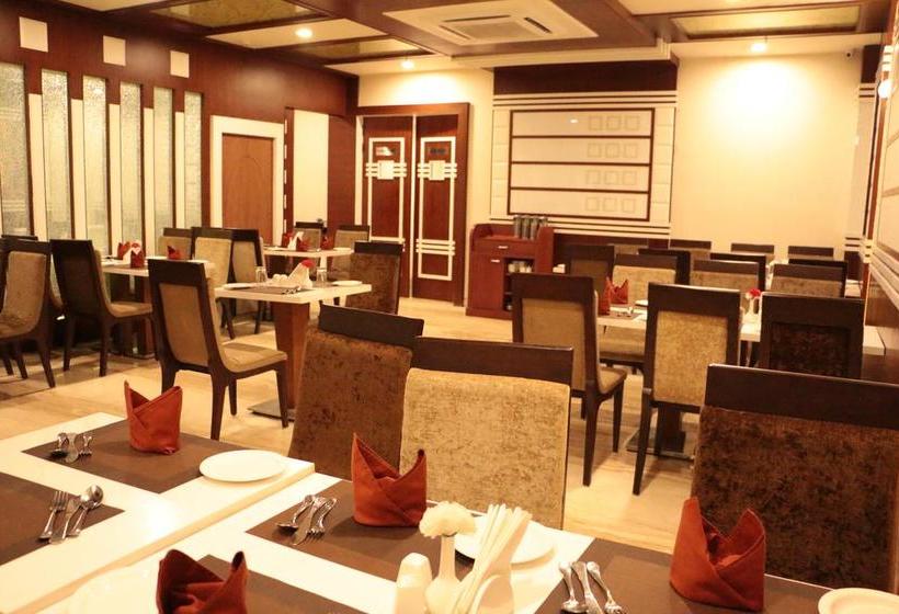 Hotel The Land Mark 17