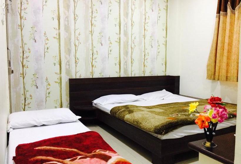 Hotel Vrandavan Palace Madhya Pradesh