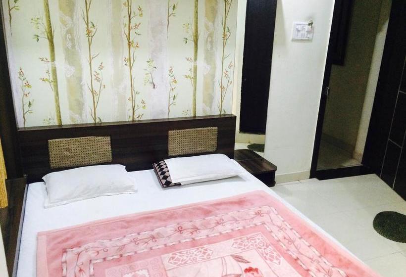 Hotel Vrandavan Palace 15