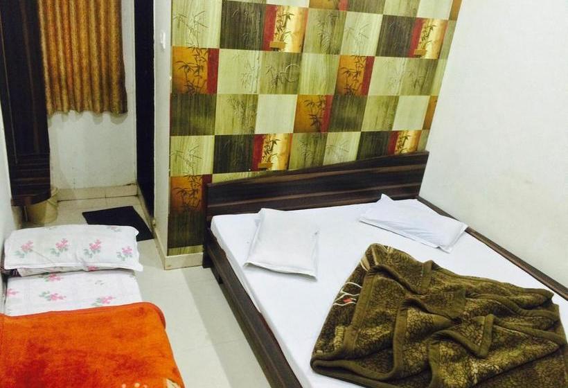 Hotel Vrandavan Palace 19