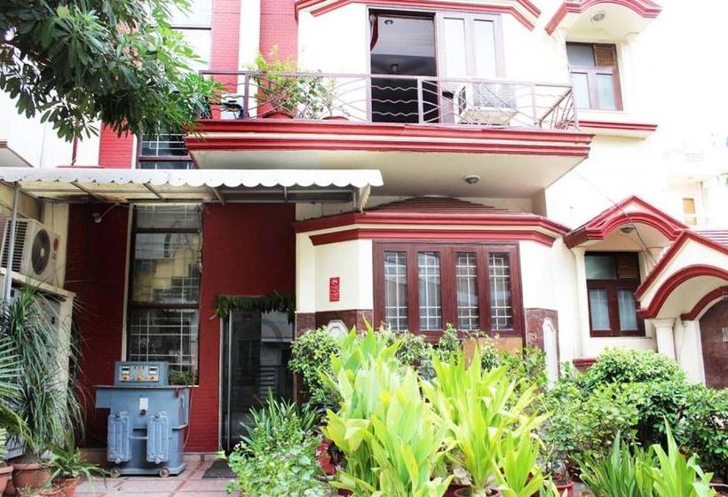 Hotel The Imperial Inn 1