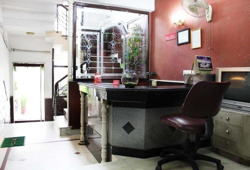 Hotel The Imperial Inn 2