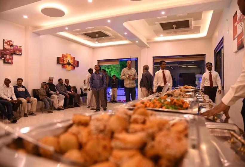 Hotel Gulmohar Pride 11