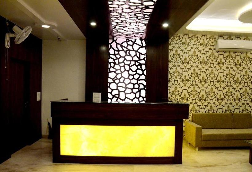 Hotel Gulmohar Pride 14