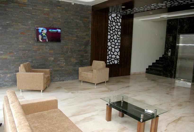 Hotel Gulmohar Pride 18