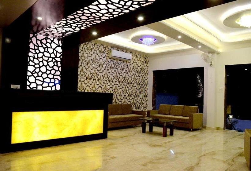 Hotel Gulmohar Pride 6