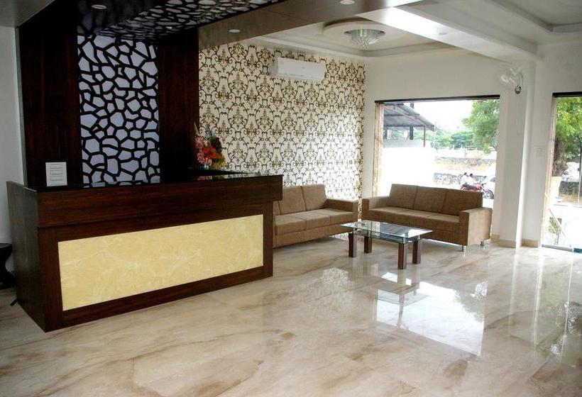 Hotel Gulmohar Pride 8