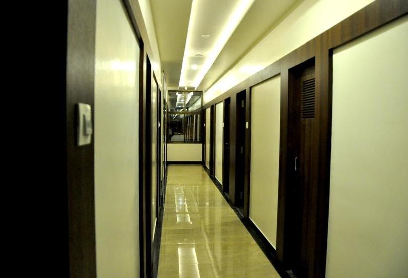 Hotel Gulmohar Pride 9