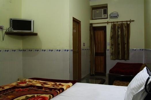 Dev Hotel Haridwar 5