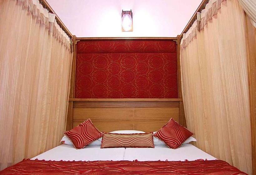 Hotel Ishan Villa 13