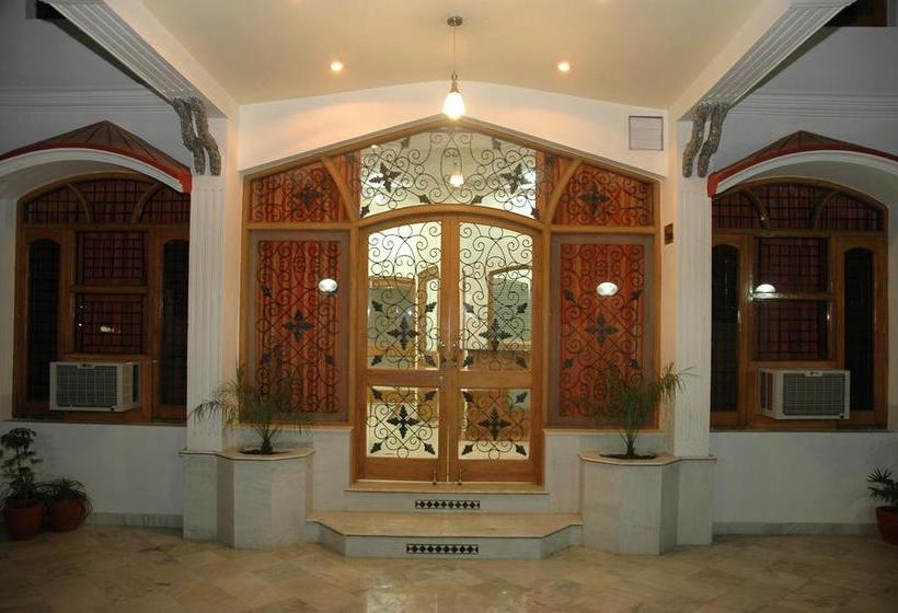 Hotel Ishan Villa 6
