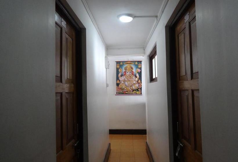 Hotel Sai Nilayam 7