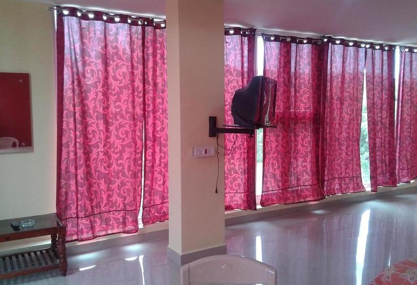 Hotel Yelagiri Residency 6