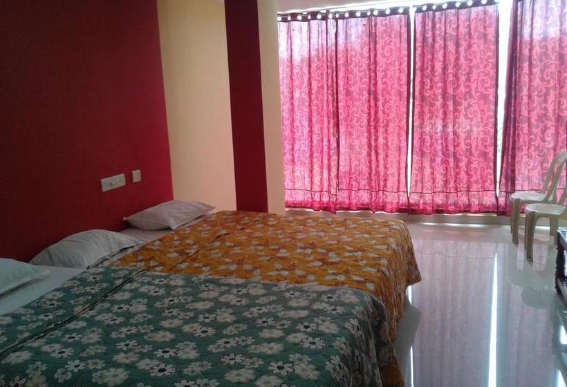 Hotel Yelagiri Residency 7