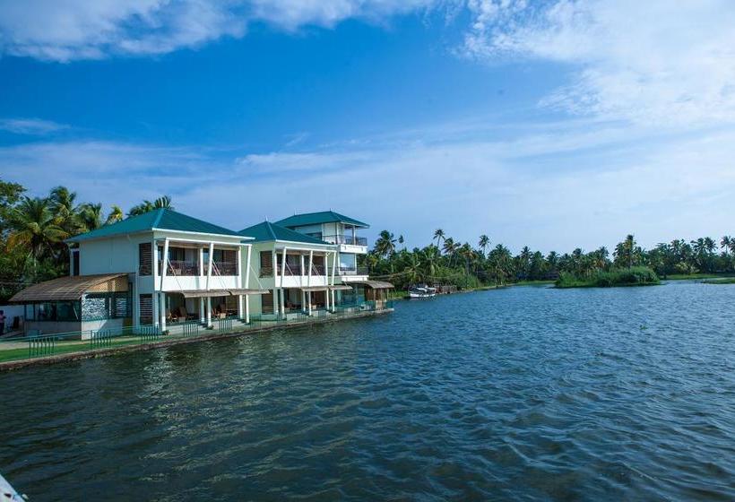 Kadavil Lakeshore Resort