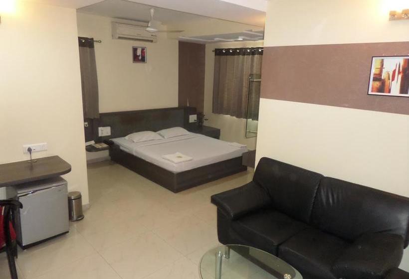 Hotel Saideep Executive 15