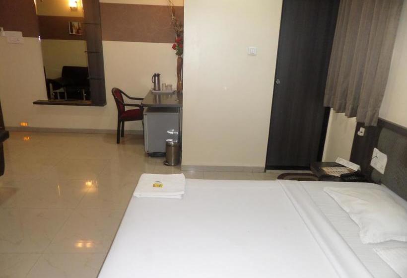 Hotel Saideep Executive 16