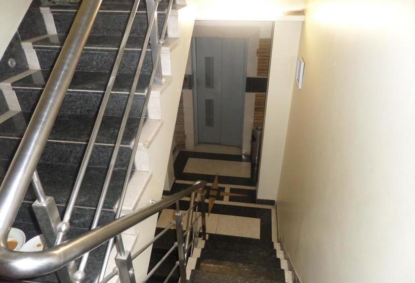 Hotel Saideep Executive 17