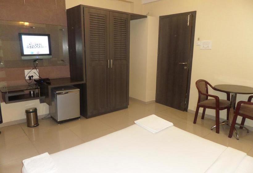 Hotel Saideep Executive 9