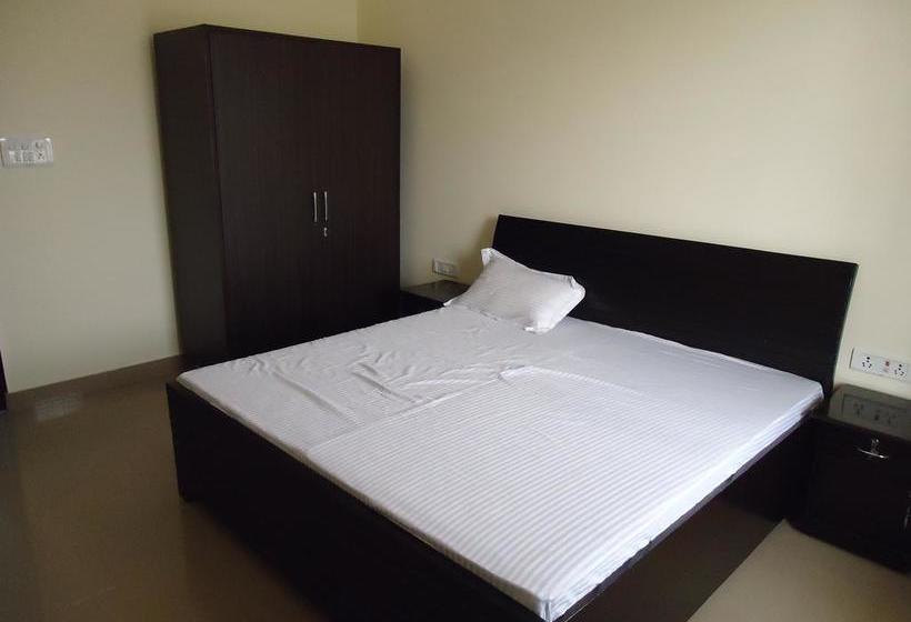 Shanti Villa Bed & Breakfast 5