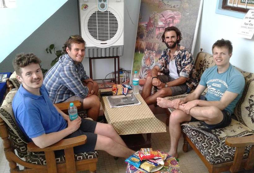 Hotel Jain Residency 3