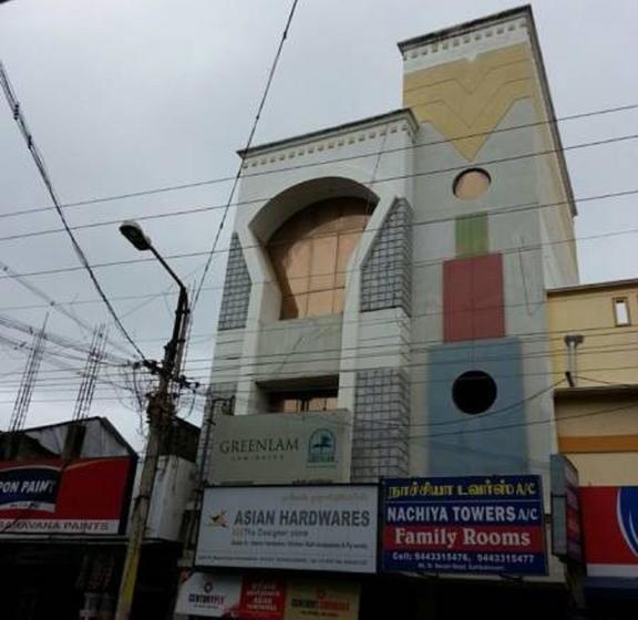 Bed and Breakfast Nachiya Towers 2