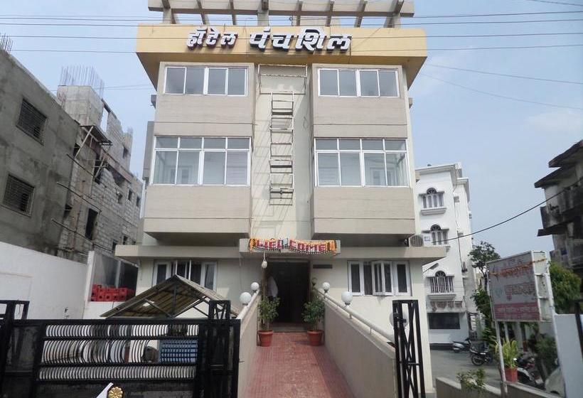 Hotel Panchsheel 11