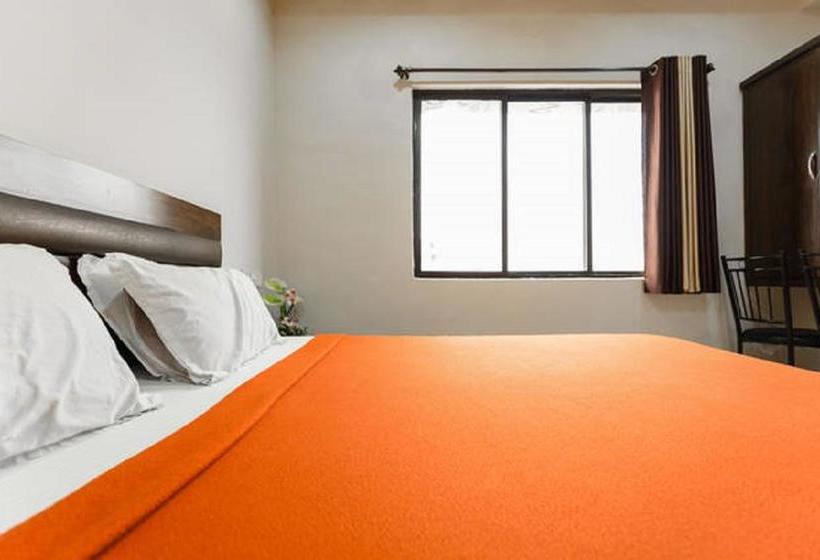 Hotel Celestee Grand 8