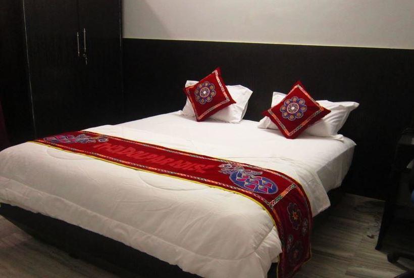 Bed and Breakfast The Idol Paradise