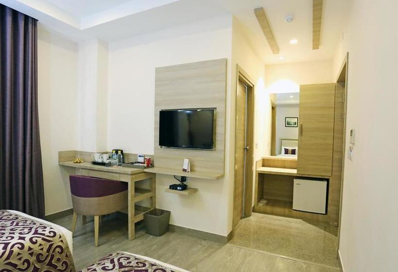 Hotel Parador Agra 14