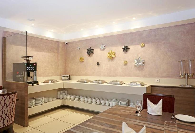 Hotel Parador Agra 9