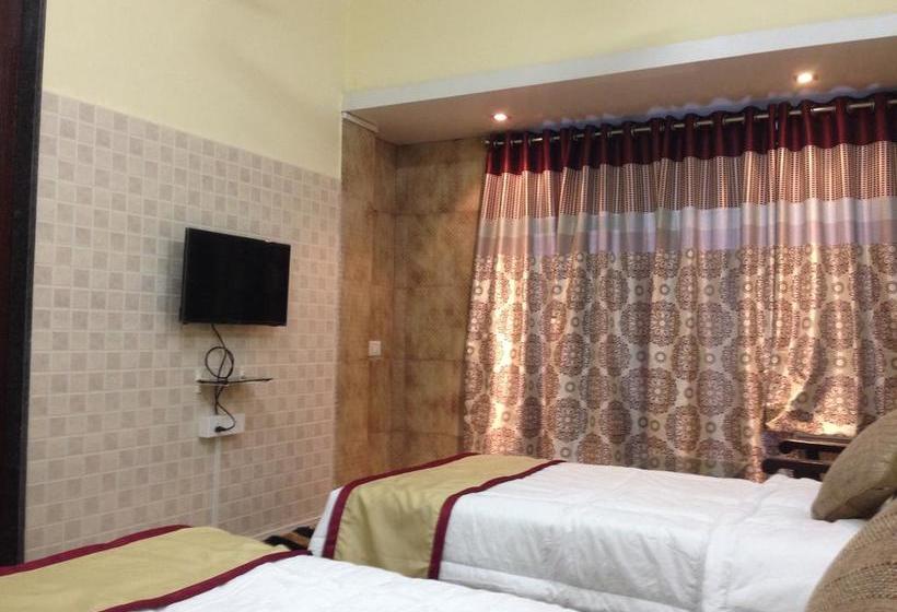 Hotel Veridical Hospitality 13