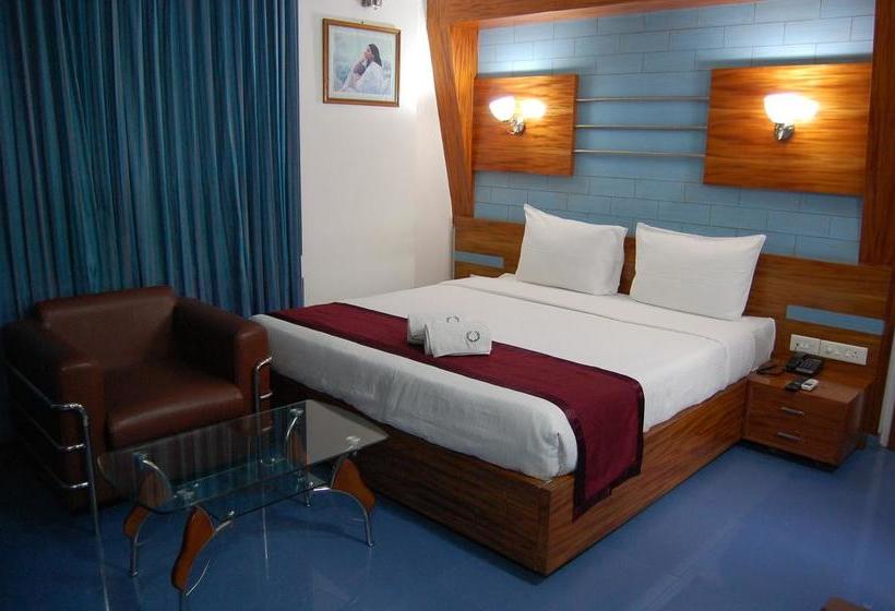 Hotel Monarch Aachal 7