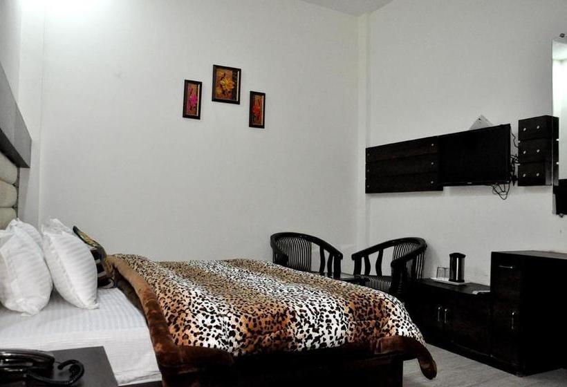 Hotel Maa Trinayani Palace 9