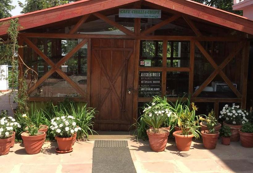 Resort The Hermitage Kanatal 18