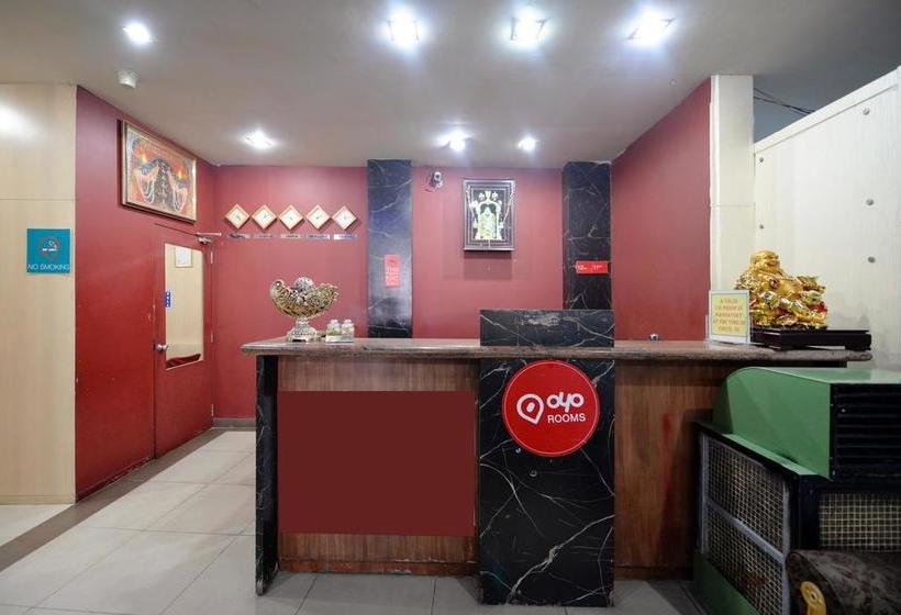 Hotel Oyo Rooms Bank Street Koti Andhra Pradesh
