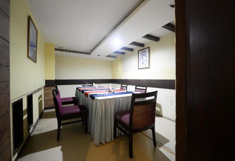 Hotel Oyo Rooms Panjagutta 8