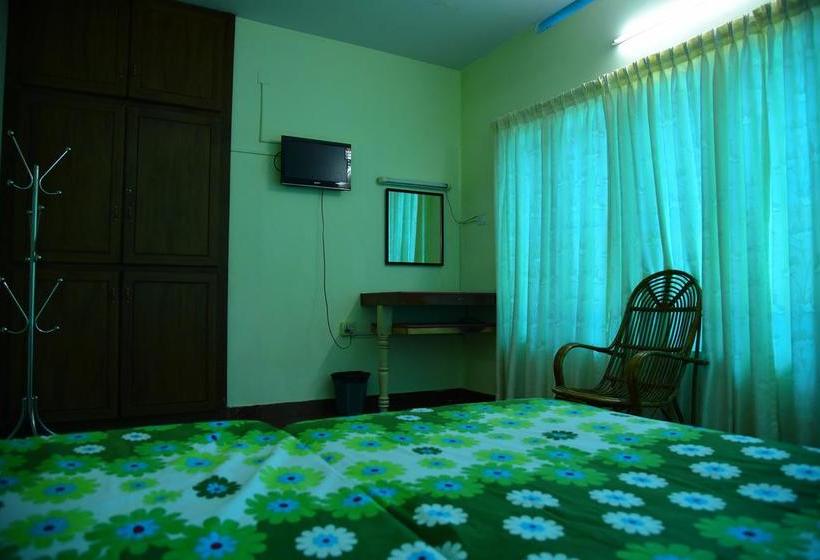 River County Resort Ponmudi 8