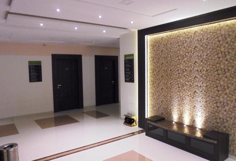 Hotel Three Leaves 7