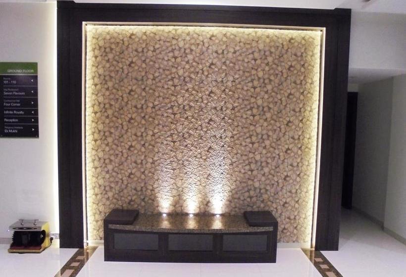 Hotel Three Leaves 9