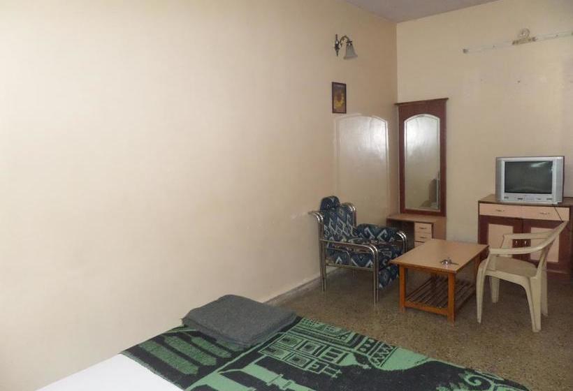 Hotel Pooja Palace 12