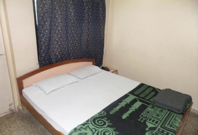 Hotel Pooja Palace 14