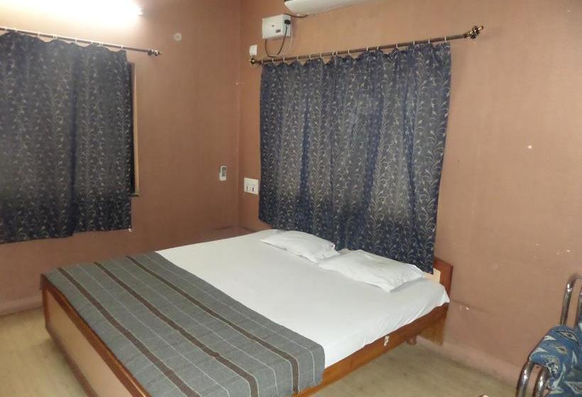 Hotel Pooja Palace 8