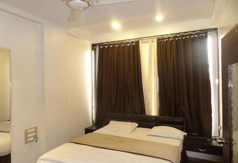 Hotel Shades Of Royal 5