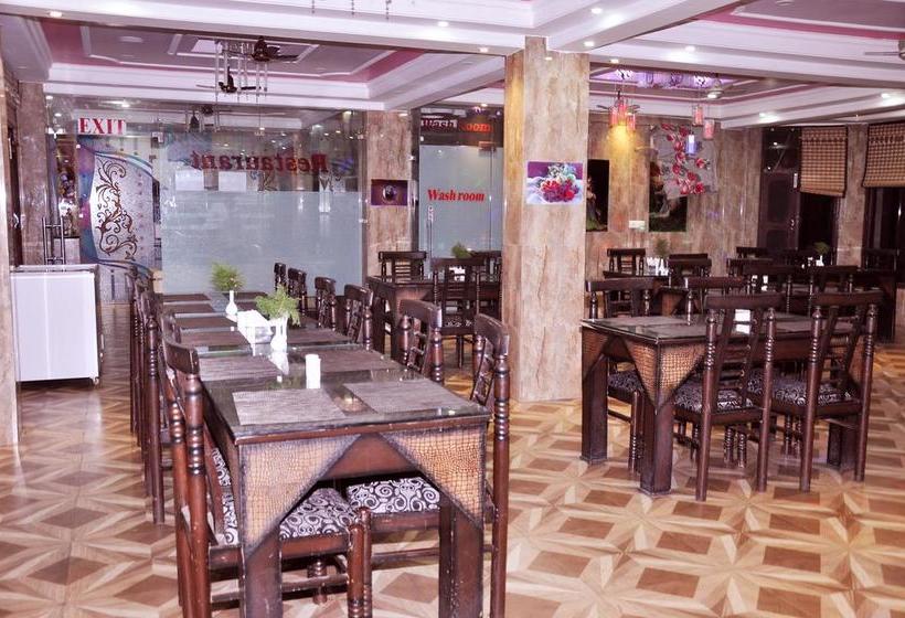 Aaa Hotel & Restaurant 10