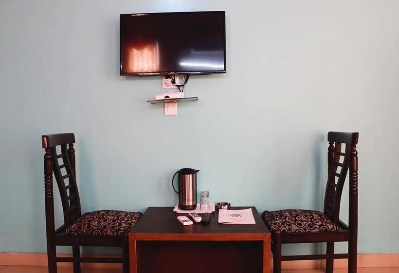 Aaa Hotel & Restaurant 13