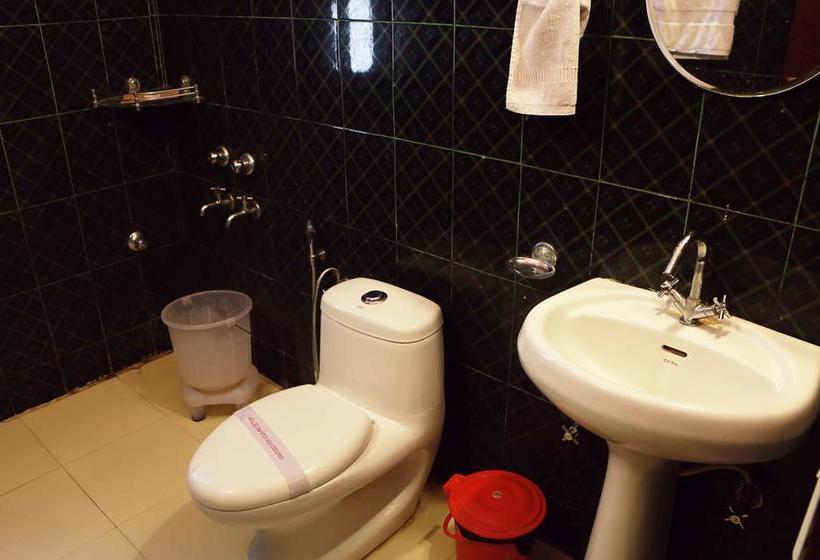 Aaa Hotel & Restaurant 15